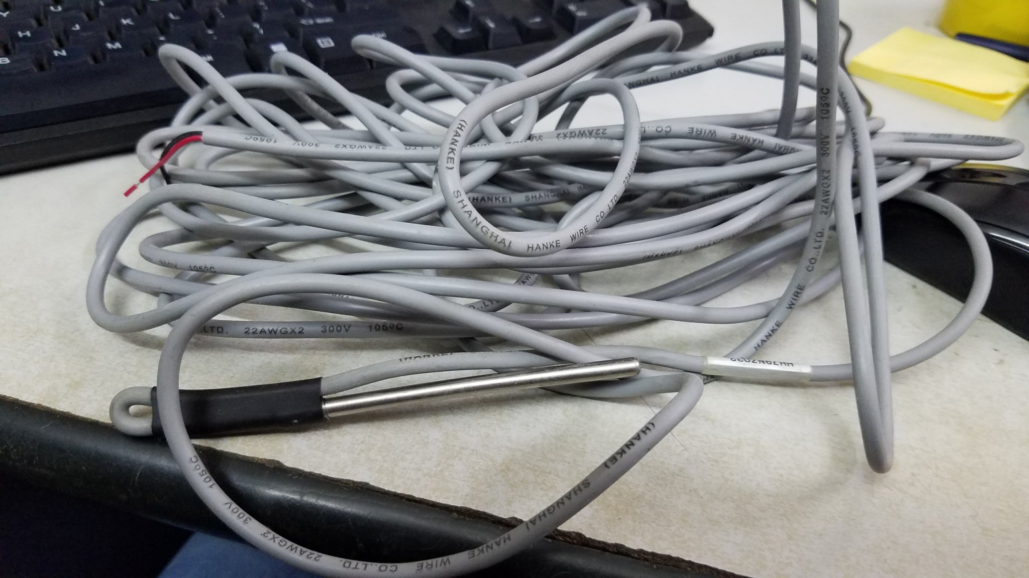 Cảm biến nhiệt độ gắn dây điều hòa chiller